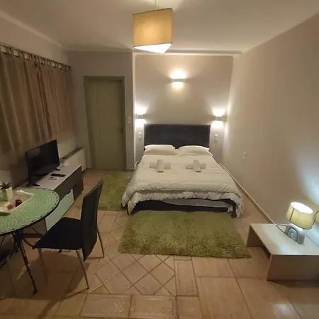 - Fully Equiped. Ideal For Couples *