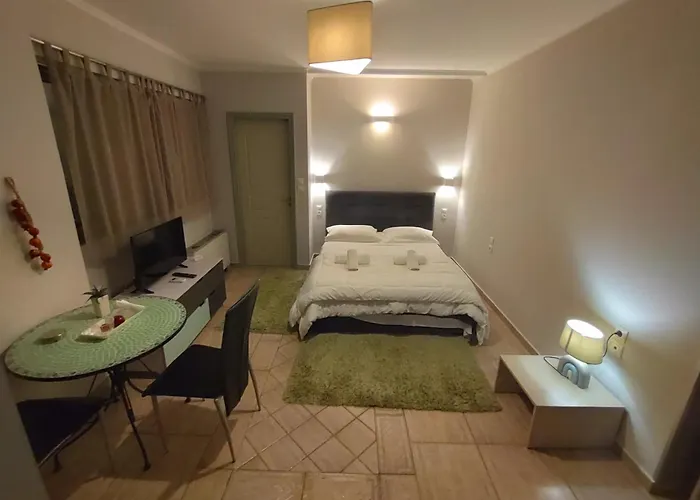 - Fully Equiped. Ideal For Couples *