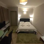 - Fully Equiped. Ideal For Couples Apartmán *