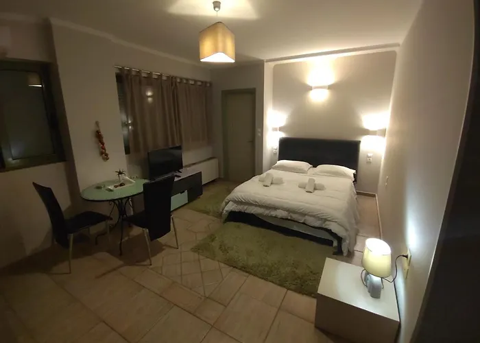 Апартаменты - Fully Equiped. Ideal For Couples Патра